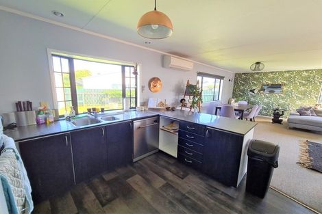 Photo of property in 28a Meade Place, Bell Block, New Plymouth, 4312