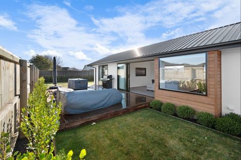 Photo of property in 6 Maleny Lane, Rolleston, 7615