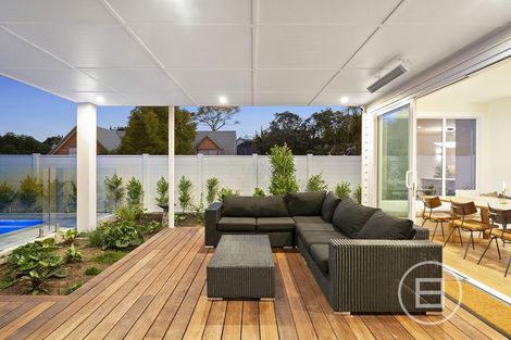 Photo of property in 15 Church Street, Northcote Point, Auckland, 0627