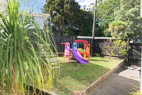 Photo of property in 24 Matama Road, Glen Eden, Auckland, 0602