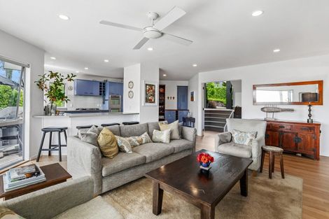 Photo of property in 25 Kowhai Road, Mairangi Bay, Auckland, 0630