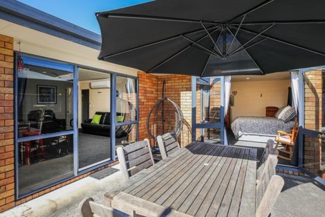 Photo of property in 27 Mangakoea Place, St Andrews, Hamilton, 3200