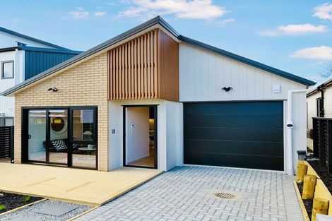 Photo of property in 10a Kotiu Place, Massey, Auckland, 0614
