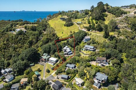 Photo of property in 5 Florence Place, Hahei, Whitianga, 3591