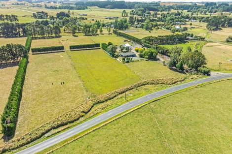 Photo of property in 168 Parewanui Road, Bulls, 4894