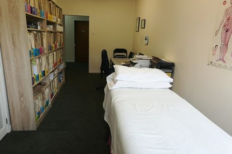 Photo of property in 440 Papanui Road, Strowan, Christchurch, 8052