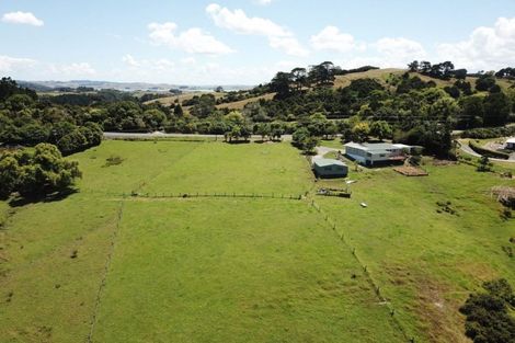 Photo of property in 133 Run Road, Wharehine, Wellsford, 0977