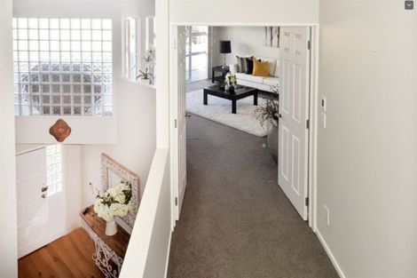 Photo of property in 1 Glucina Avenue, West Harbour, Auckland, 0618