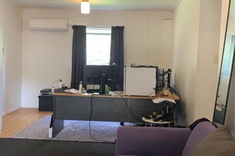 Photo of property in 23 Saint Ives Grove, Whalers Gate, New Plymouth, 4310