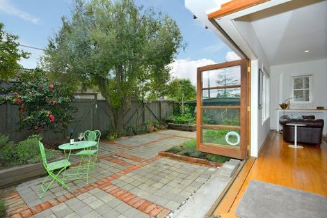 Photo of property in 75 Kahu Road, Fendalton, Christchurch, 8041