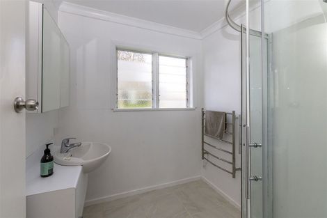 Photo of property in 4 Freyberg Street, Levin, 5510