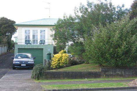 Photo of property in 1/24 Churchill Avenue, Manurewa, Auckland, 2102
