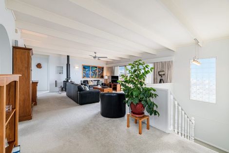 Photo of property in 46 Spence Road, Henderson, Auckland, 0612