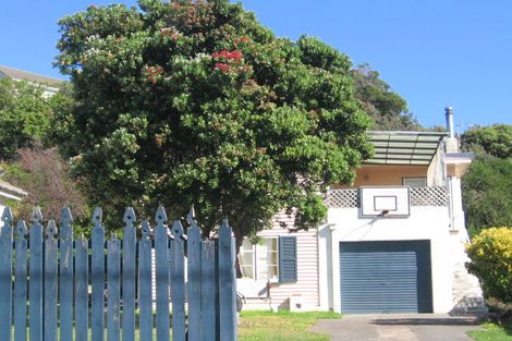 Photo of property in 78a Strathmore Avenue, Strathmore Park, Wellington, 6022