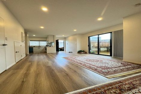 Photo of property in 9b Poruru Close, Papakura, 2110