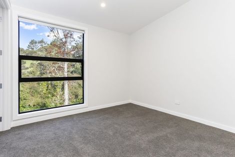 Photo of property in 7 Kaihuia Lane, Oratia, Auckland, 0604