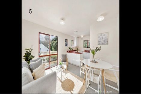 Photo of property in 8 Alameda Terrace, Aro Valley, Wellington, 6021