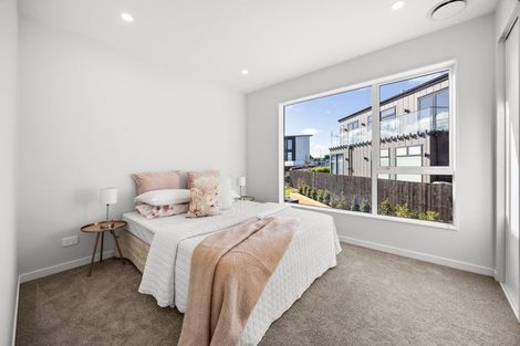 Photo of property in 4 Seawind Way, Hobsonville, Auckland, 0616