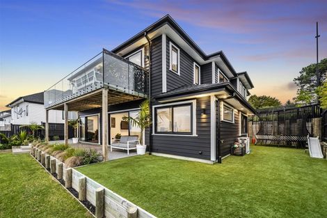 Photo of property in 72 Wainui Road, Silverdale, 0932