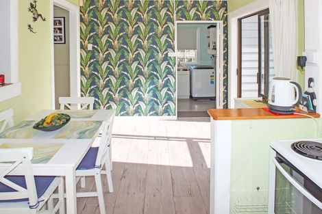 Photo of property in 15 Roore Street, Foxton Beach, Foxton, 4815