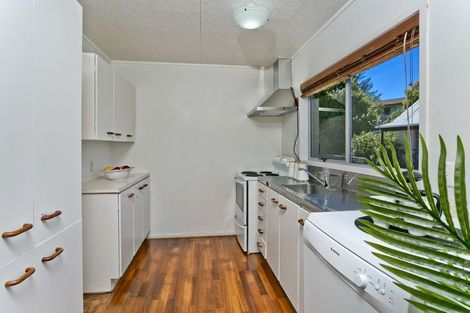 Photo of property in 1/83 John Downs Drive, Browns Bay, Auckland, 0630