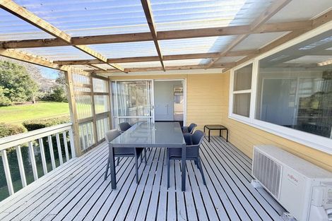 Photo of property in 14 Heather Place, Sunnynook, Auckland, 0620