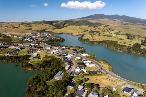 Photo of property in 9 Rangitahi Road, Raglan, 3225