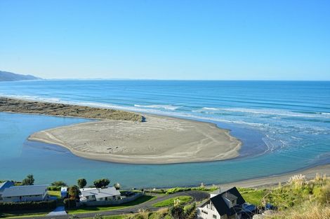 Photo of property in 225 Mahia East Coast Road, Mahia, 4198