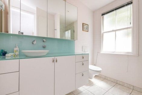 Photo of property in 22 Poplar Grove, Thorndon, Wellington, 6011