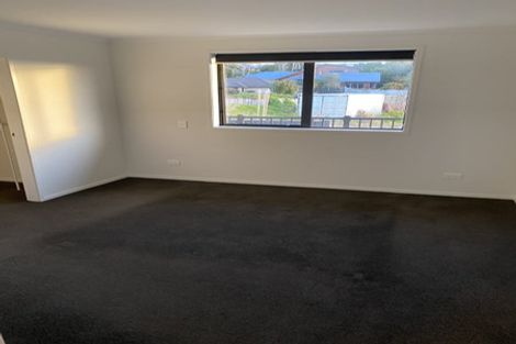 Photo of property in 8 Albatross Lane, Welcome Bay, Tauranga, 3112