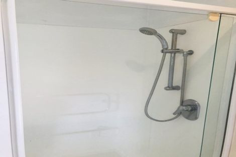 Photo of property in 2/159 Coronation Road, Hillcrest, Auckland, 0627