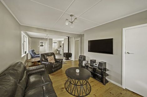 Photo of property in 6 Carisbrooke Street, Aranui, Christchurch, 8061