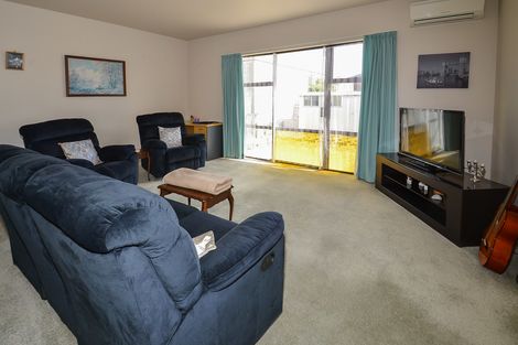 Photo of property in 20 Wynyard Street, South Dunedin, Dunedin, 9012