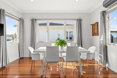 Photo of property in 236 Kennedy Road, Onekawa, Napier, 4110