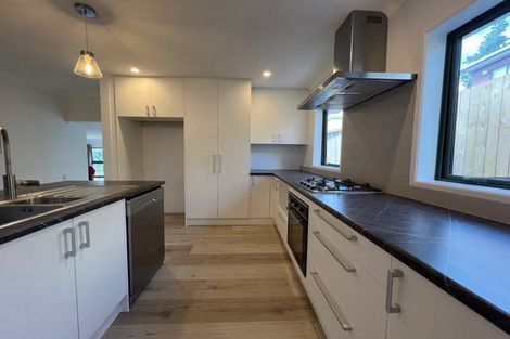 Photo of property in 51 Verran Road, Birkenhead, Auckland, 0626