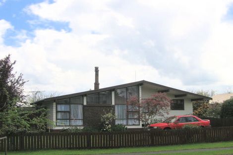 Photo of property in 11 Browning Crescent, Owhata, Rotorua, 3010