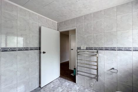 Photo of property in 15 Oaktree Avenue, Browns Bay, Auckland, 0630