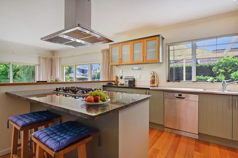 Photo of property in 1/85 Kowhai Road, Mairangi Bay, Auckland, 0630