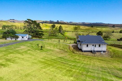 Photo of property in 100 Evans Road, South Head, Helensville, 0874