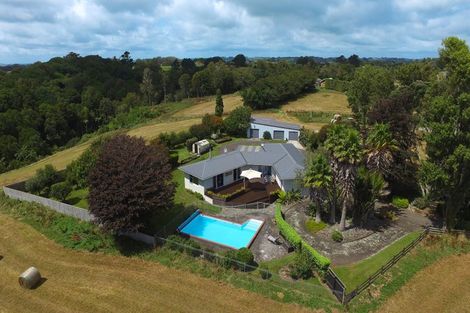 Photo of property in 199 Henwood Road, Paraite, New Plymouth, 4372