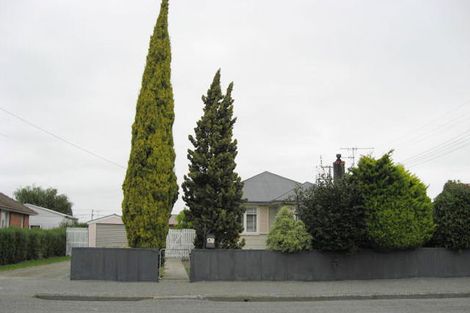 Photo of property in 87 Mcmurdo Street, Tinwald, Ashburton, 7700