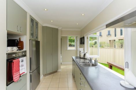 Photo of property in 17 Golding Road, Taradale, Napier, 4112