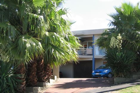 Photo of property in 64 Peter Terrace, Castor Bay, Auckland, 0620