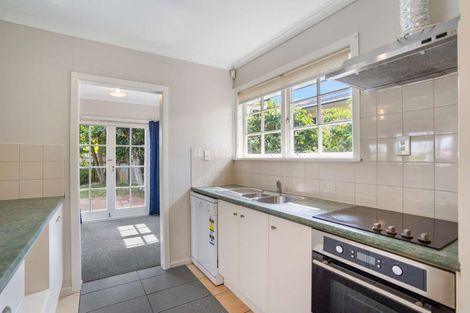 Photo of property in 9 Towra Place, Botany Downs, Auckland, 2010