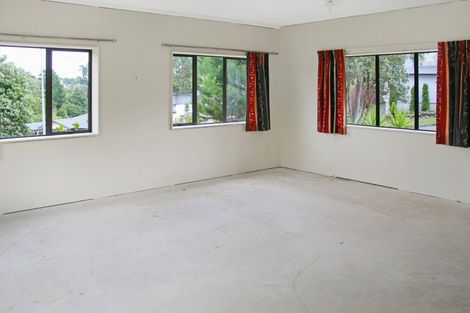 Photo of property in 8 Ruapehu Drive, Fitzherbert, Palmerston North, 4410