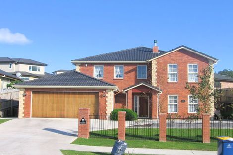 Photo of property in 24 Fairford Avenue, Henderson, Auckland, 0612