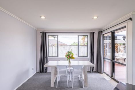 Photo of property in 11 Chatham Place, Rototuna North, Hamilton, 3210