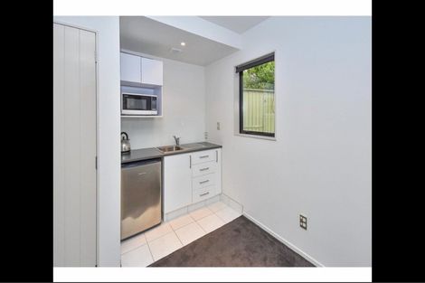 Photo of property in 21 Orinda Close, Botany Downs, Auckland, 2010