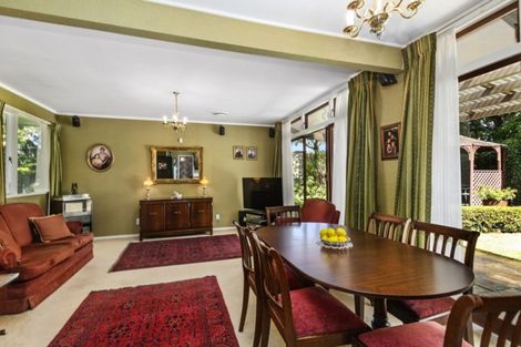 Photo of property in 2 Golf Road, Heretaunga, Upper Hutt, 5018