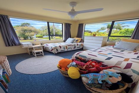 Photo of property in 33 Shearwater Street, One Tree Point, 0118